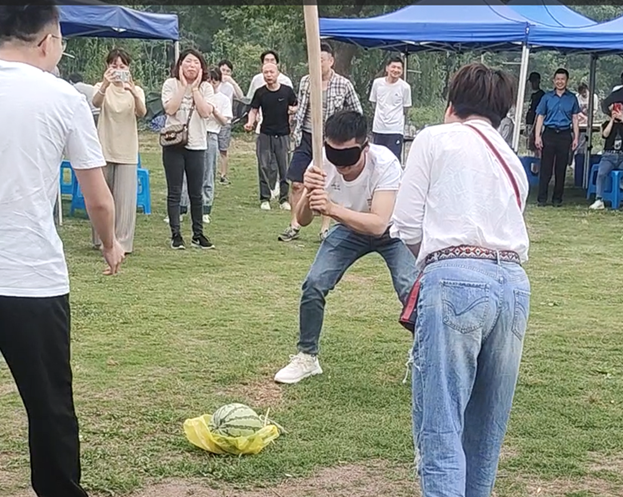 打西瓜.jpg